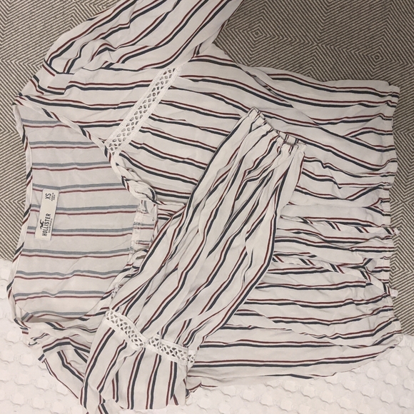 Hollister Top - Picture 2 of 5